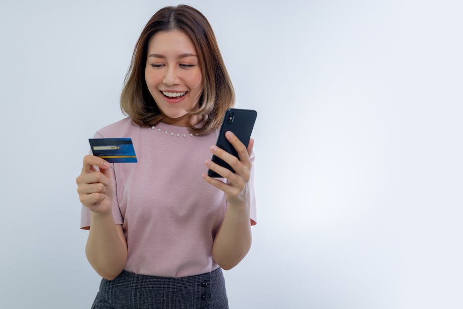 Kreditkarte benutzen um im Internet zu bezahlen
