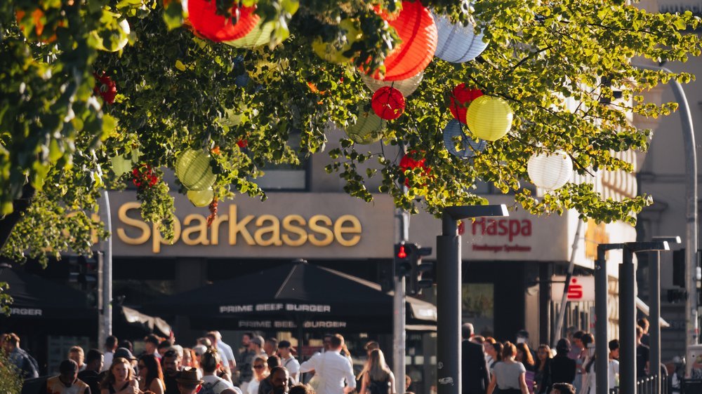 bar scheck auszahlen lassen sparkasse